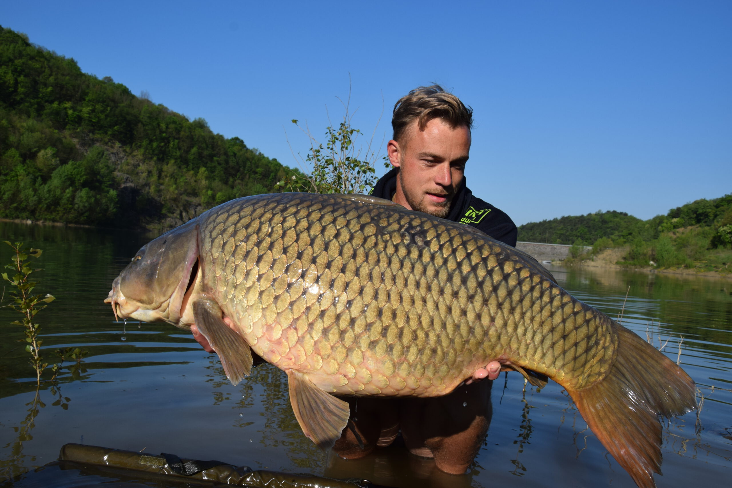 Gemeinsam erfolgreich am Stausee in Slowenien